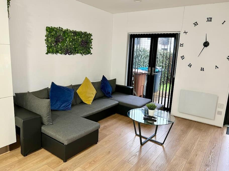 Large Townhouse 5 Beds With Two Parking Spaces - Manchester City Centre Luaran gambar